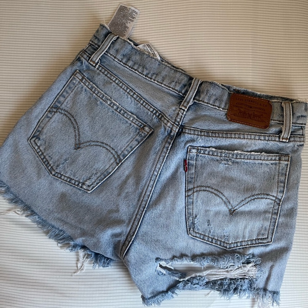 Levi’s shorts